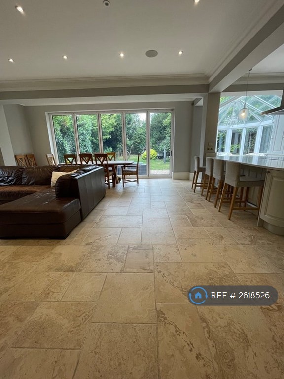 6 bedroom house in Cheyne Walk, Croydon, CR0 (6 bed) (#2618526)