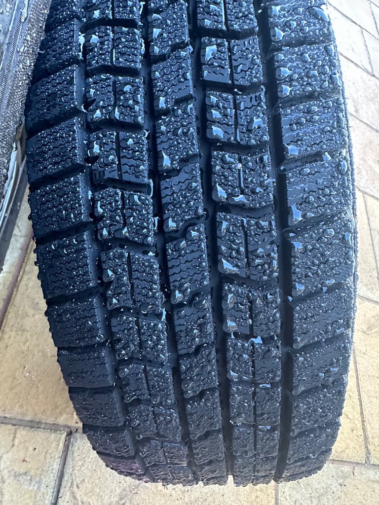 Toyota estima tyres wheels 3x