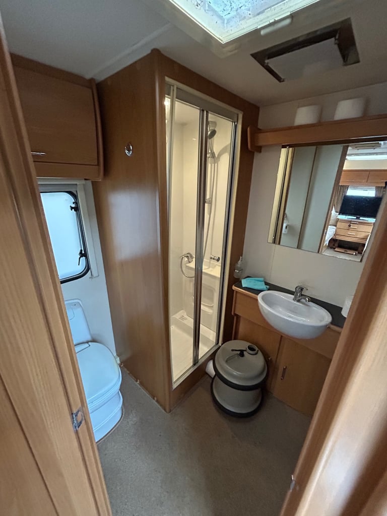 2010 Compass corona 