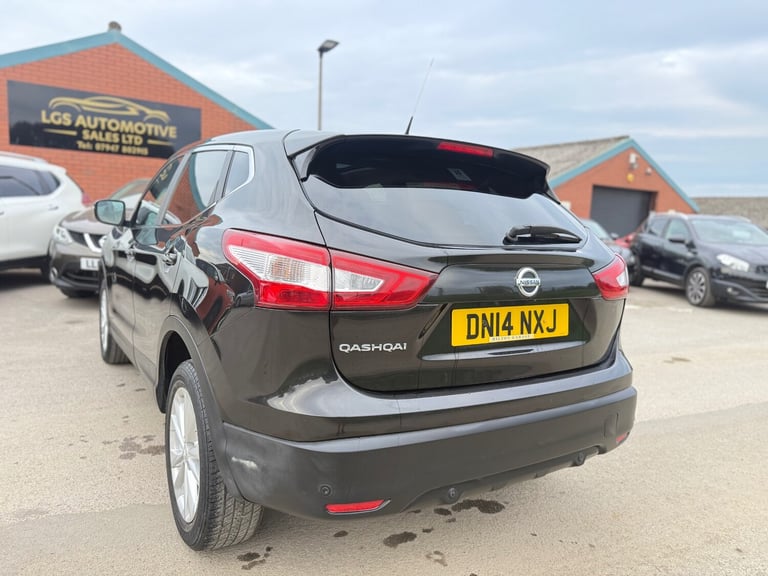 2014 Nissan Qashqai 1.2 DiG-T Acenta Premium 5dr HATCHBACK Petrol Manual