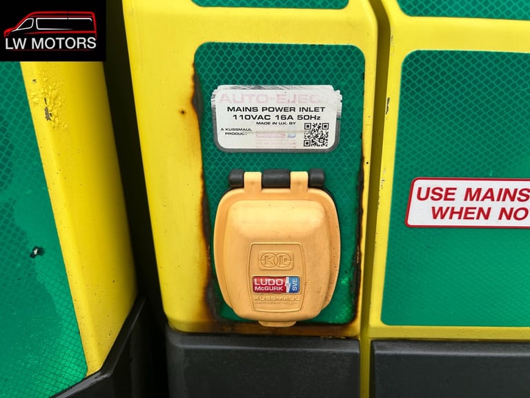 MERCEDES BENZ SPRINTER 519 CDI DIRECT EX AMBULANCE SERIVICS 2017 17 REG EURO 6