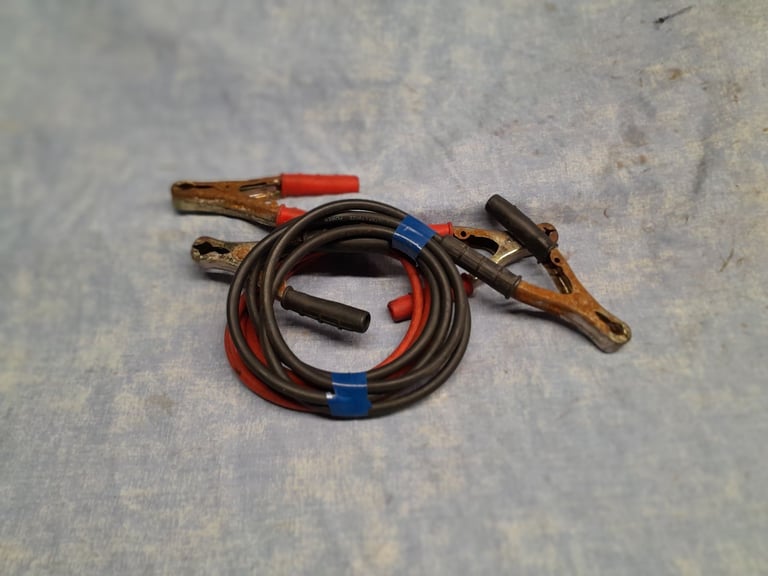 Car or vehicle jump leads