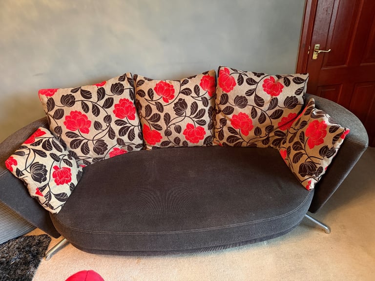 image for Fama Eloisse Sofa Brown with matching cushions