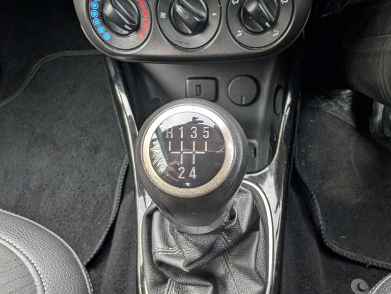 2018 Vauxhall ADAM 1.2i Energised 3dr HATCHBACK PETROL Manual