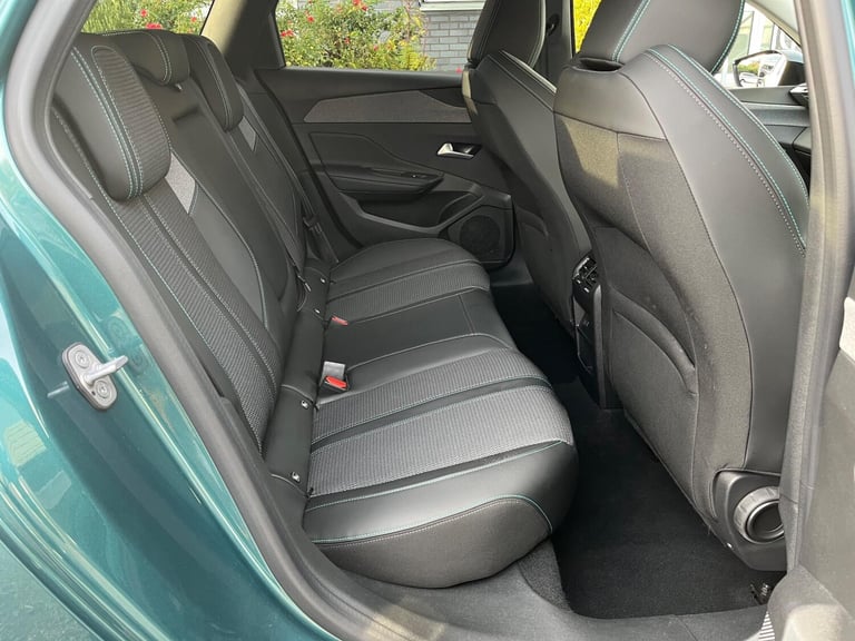 2024 Peugeot 308 SW 1.2 PureTech Allure Estate 5dr Petrol EAT Euro 6 (s/s) (130 ps) ESTATE Petrol...