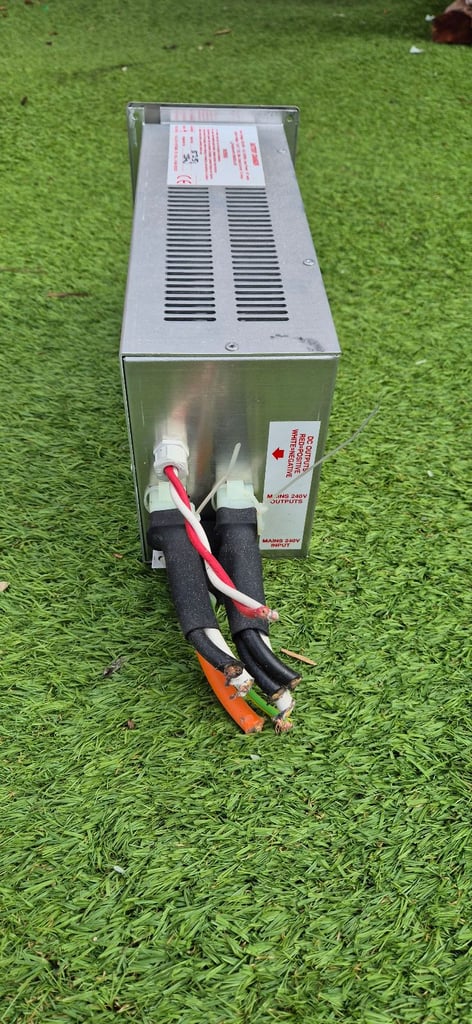ESM PLUG-IN-SYSTEM battery charger , power supply for camper caravan motorhome boat.