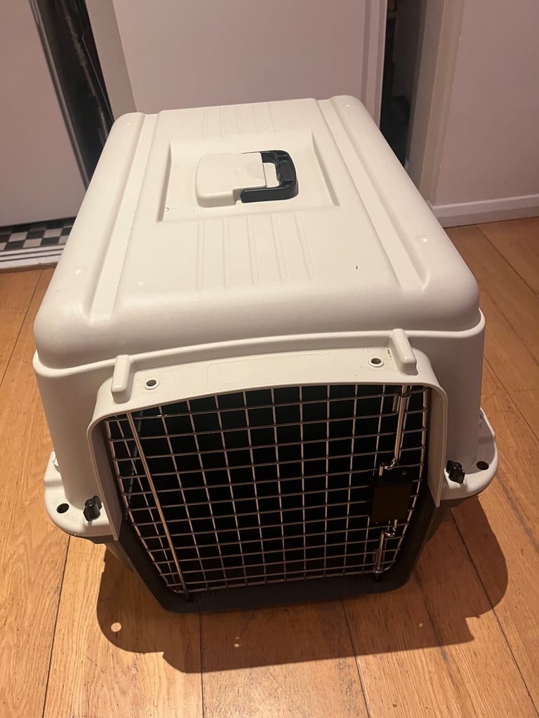 Dog crate free