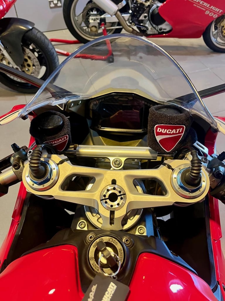 DUCATI PANIGALE 1199S TRICOLORE 2012 SPECIAL EDITION - 5K MILES - STUNNING