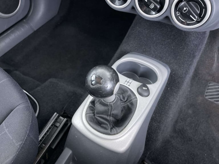 2004 smart forfour 1.5 CDI Passion Hatchback 5dr Diesel Manual (126 g/km, 95 bhp) Hatchback Diese...