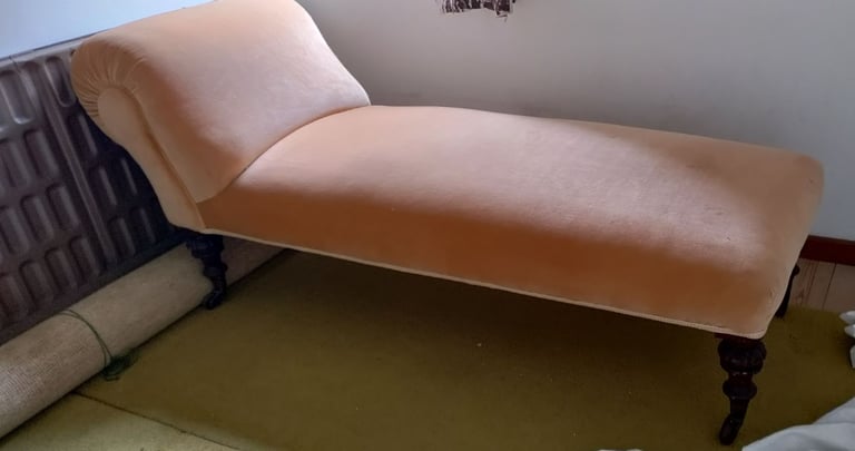 Victorian Day Bed