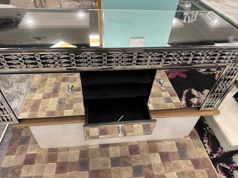 Crushed glass tv unit reduced ex display 