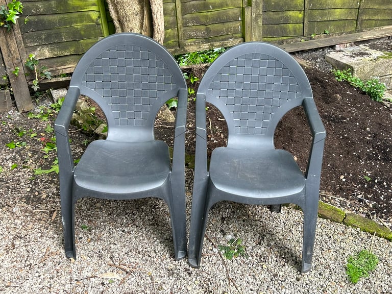 Gumtree garden chair best sale