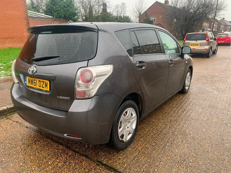 2012 Toyota Verso 2.0 D-4D T2 5dr MPV Diesel Manual