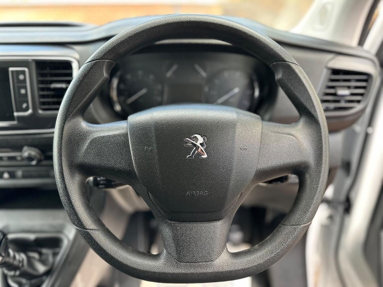 2023 Peugeot Expert 2.0 BlueHDi 1400 Professional Premium + Standard Panel Van MWB Euro 6 6dr PAN...