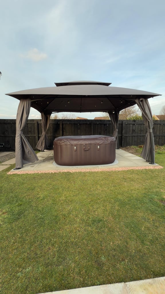 Selling Gazebo in excellent condition, only used for a few days.