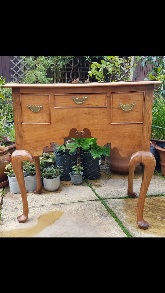 Queen Anne Antique Style Solid Cut Walnut Lowboy