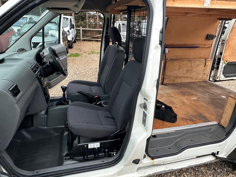 2004 Ford Transit Connect TRANSIT CONNECT L220 D PANEL VAN DIESEL Manual