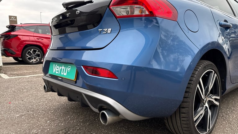 2019 Volvo V40 T3 [152] R DESIGN Edition 5dr Geartronic Petrol Hatchback Hatchback Petrol Automatic