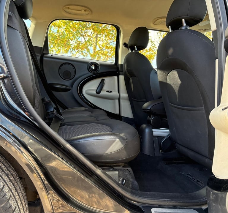 2011 MINI Countryman 1.6 Cooper D Euro 5 (s/s) 5dr HATCHBACK Diesel Manual