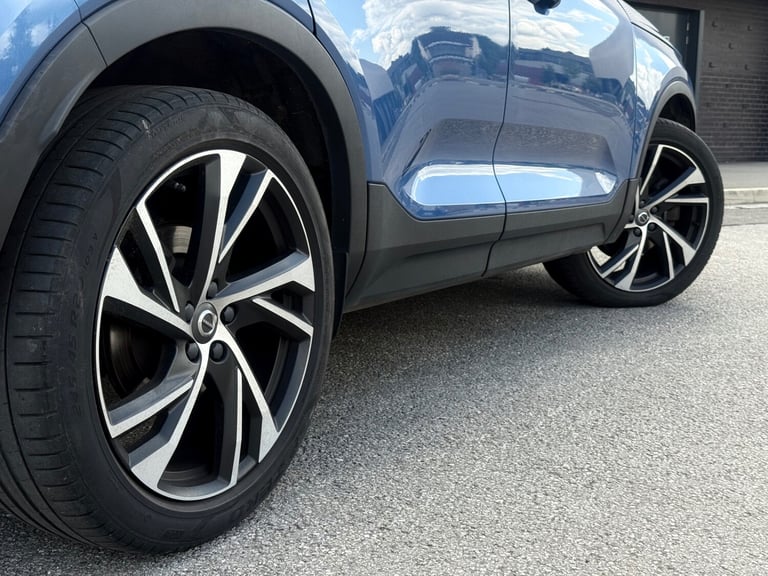 2020 Volvo XC40 2.0 T4 R DESIGN Pro 5dr Geartronic ESTATE Petrol Automatic