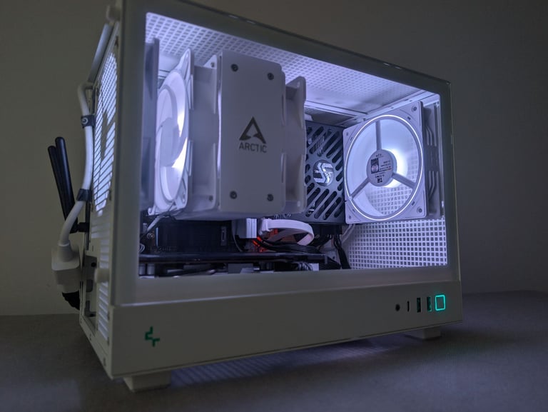 AMD Ryzen ITX Gaming PC | RTX | 32GB Ram | Aorus Elite | Deep Cool | Arctic | MSI |