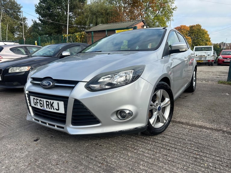 2011 Ford Focus 1.6 TDCi Zetec Euro 5 (s/s) 5dr HATCHBACK Diesel Manual