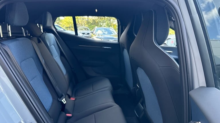 2025 Volvo EX30 Plus, Twin Motor Performance, Electric Estate Electric Automatic