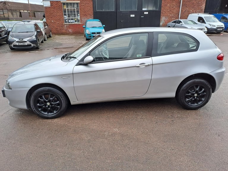 2006 Alfa Romeo 147 1.6 T.Spark Lusso 52k new mot