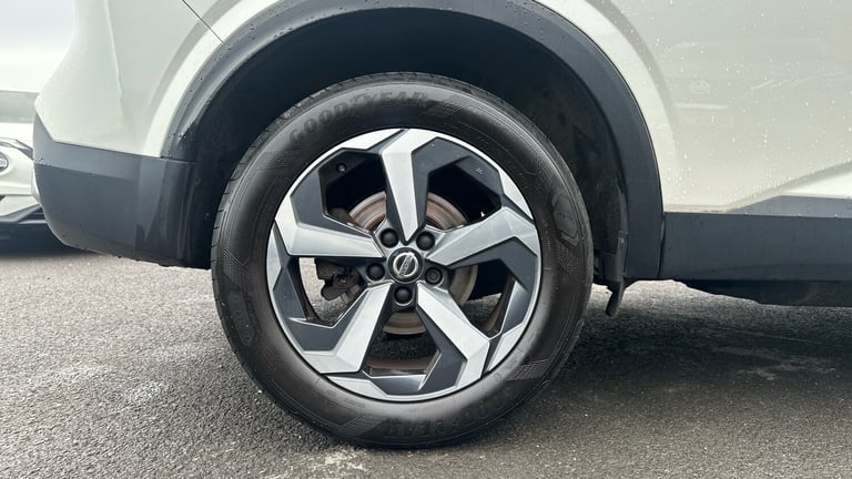 2021 Nissan Qashqai 1.3 DiG-T MH 158 Premiere Edition 5dr Xtronic Petrol Hatchback Hatchback Petr...