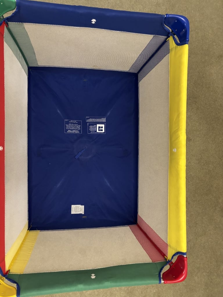 Graco Pack 'N' Play playpen, high quality, clean, folds easily, great condition 