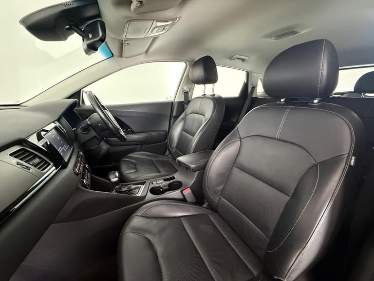 2018 Kia Niro 1.6 GDi 8.9kWh 3 DCT Euro 6 (s/s) 5dr ESTATE PETROL/ELECTRIC Automatic