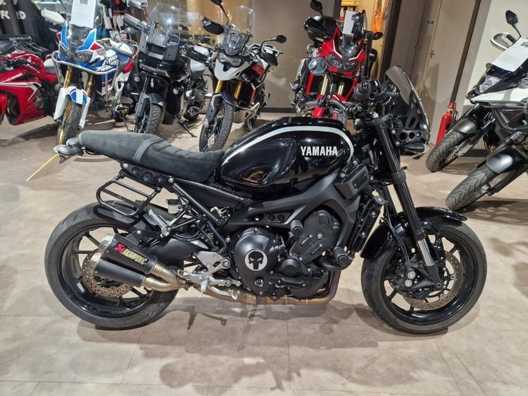 image for YAMAHA XSR 900 IN BLACK