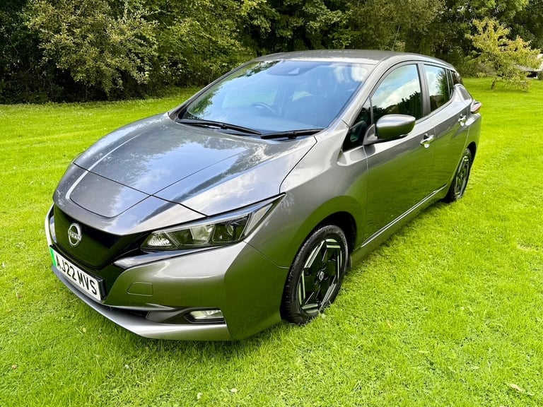 Nissan Leaf Acenta 110kW 39kWh 2022 in Grey VAT Q 5 Door Hatchback £126 / Month