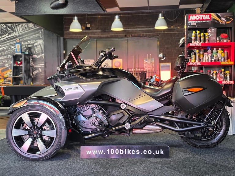2016 CAN-AM SPYDER F3 1330 ACE 6 SPEED TRIKE 18,000 MILE'S 