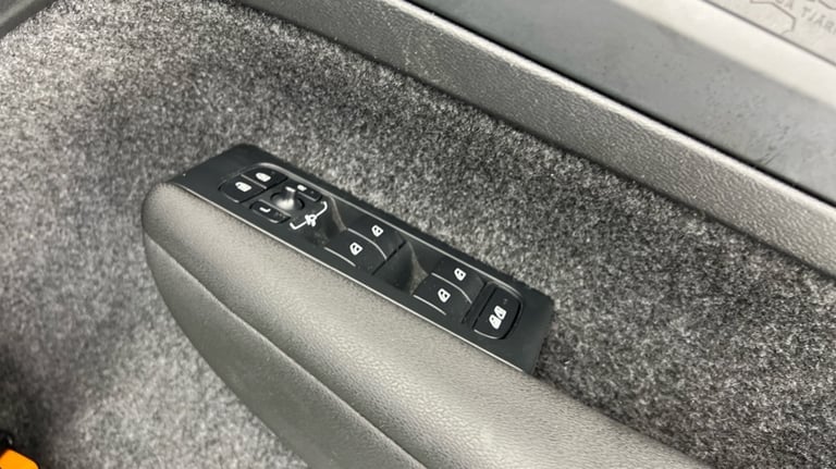 2023 Volvo C40 Recharge Core, Single Motor, Electric Estate Electric Automatic