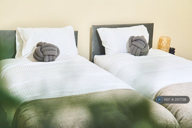 1 bedroom in Beechwood Road, Camphill Nuneaton, CV10 (#2517728)