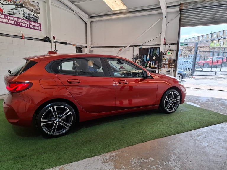 2022 BMW 1 Series 118i [136] SE 5dr [Live Cockpit Professional] HATCHBACK Petrol Manual