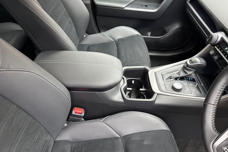 2024 Toyota RAV4 2.5 VVT 18.1kWh GR SPORT SUV 5dr Petrol Plug-in Hybrid CVT 4WD Euro 6 (s/s) ESTA...