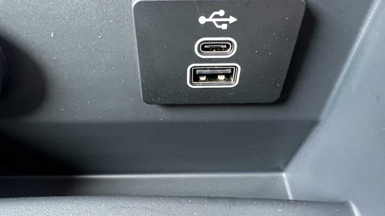  Ford Transit Courier 1.0 EcoBoost 125ps Limited Van Van Petrol Manual