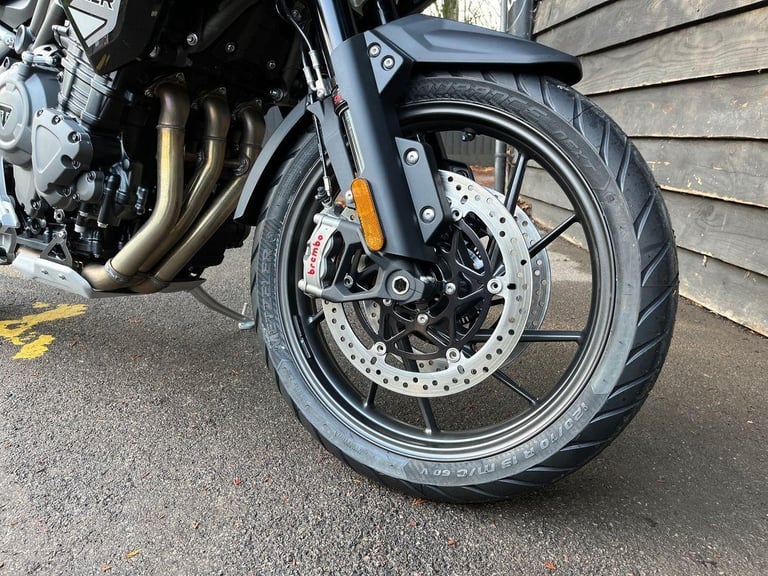 2025 Triumph Tiger 1200 GT PRO STANDARD COLOUR Petrol black 6 Speed