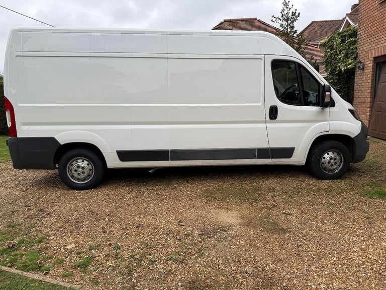 Peugeot Boxer 2016 2.0 BlueHDI Professional 335 L3 H2.