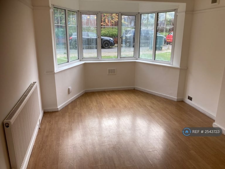 image for 3 bedroom flat in High Mead, Harrow, HA1 (3 bed) (#2543723)