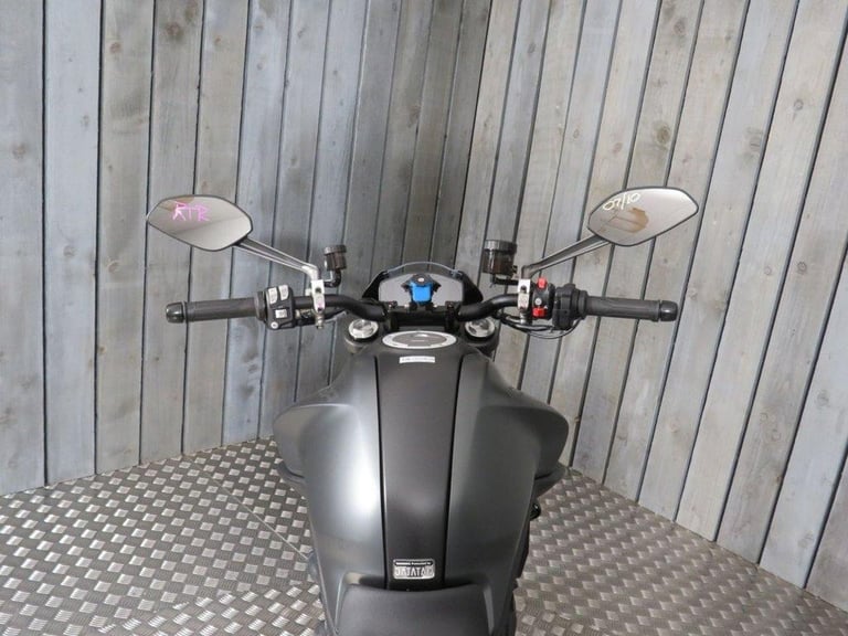 2022 72 DUCATI MONSTER 937 PLUS