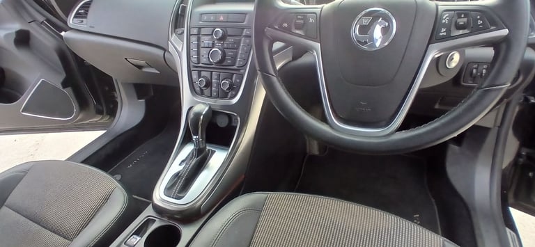 2011 Vauxhall Astra 2.0 Cdti Se Auto Estate 47000 Miles