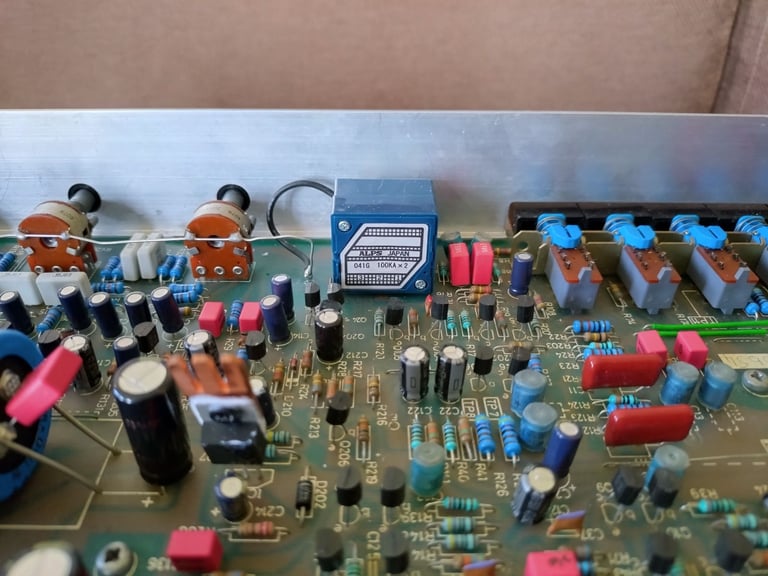 Acoustic & Research (A&R) Cambridge A60 Integrated Amplifier