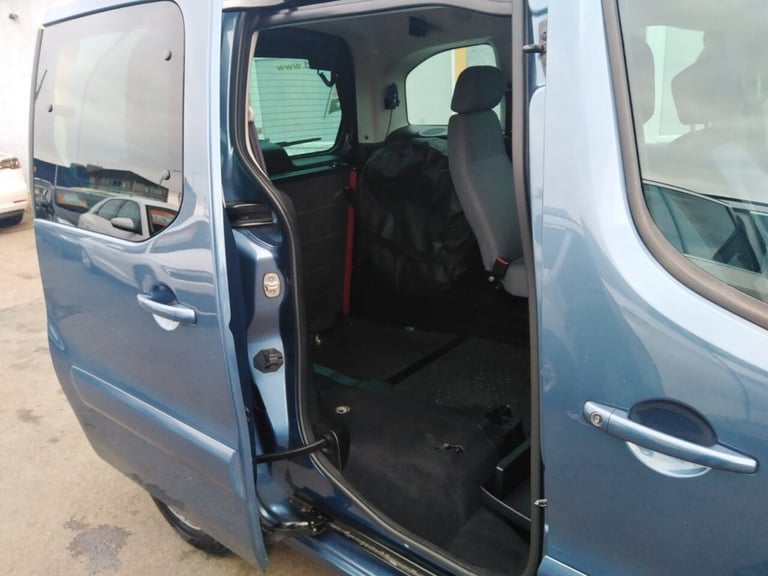 2016 Peugeot Partner 1.6 Wheelchair Adapted Vehicle1l 5d AUTO 100 BHP MPV Diesel Automatic
