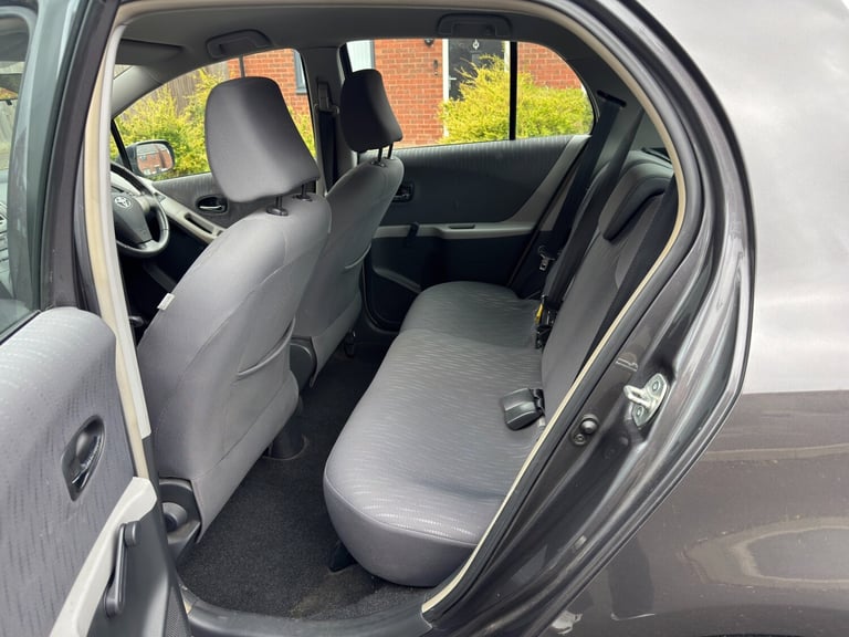 2009 Toyota Yaris 1.33 VVT-i TR 5dr [6] HATCHBACK Petrol Manual