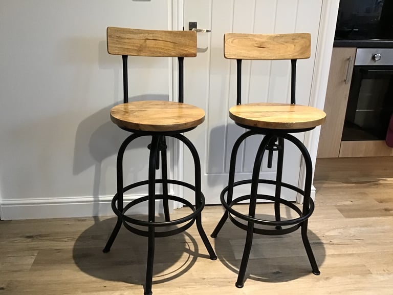 image for Good quality oak and black iron kitchen/bar stools 