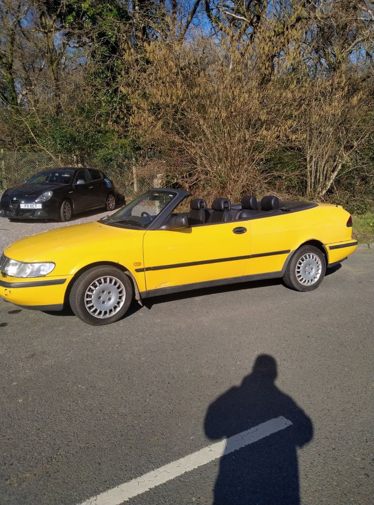Saab 900s, genuine 41k. Great investment 