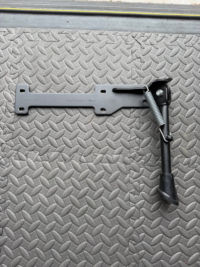 Vespa side stand 